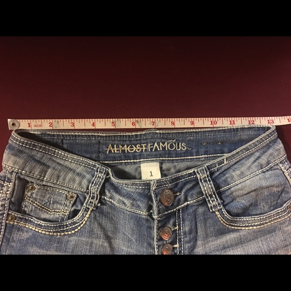 Almost Famous Jean Capris Size 1 - Picture 3 of 4